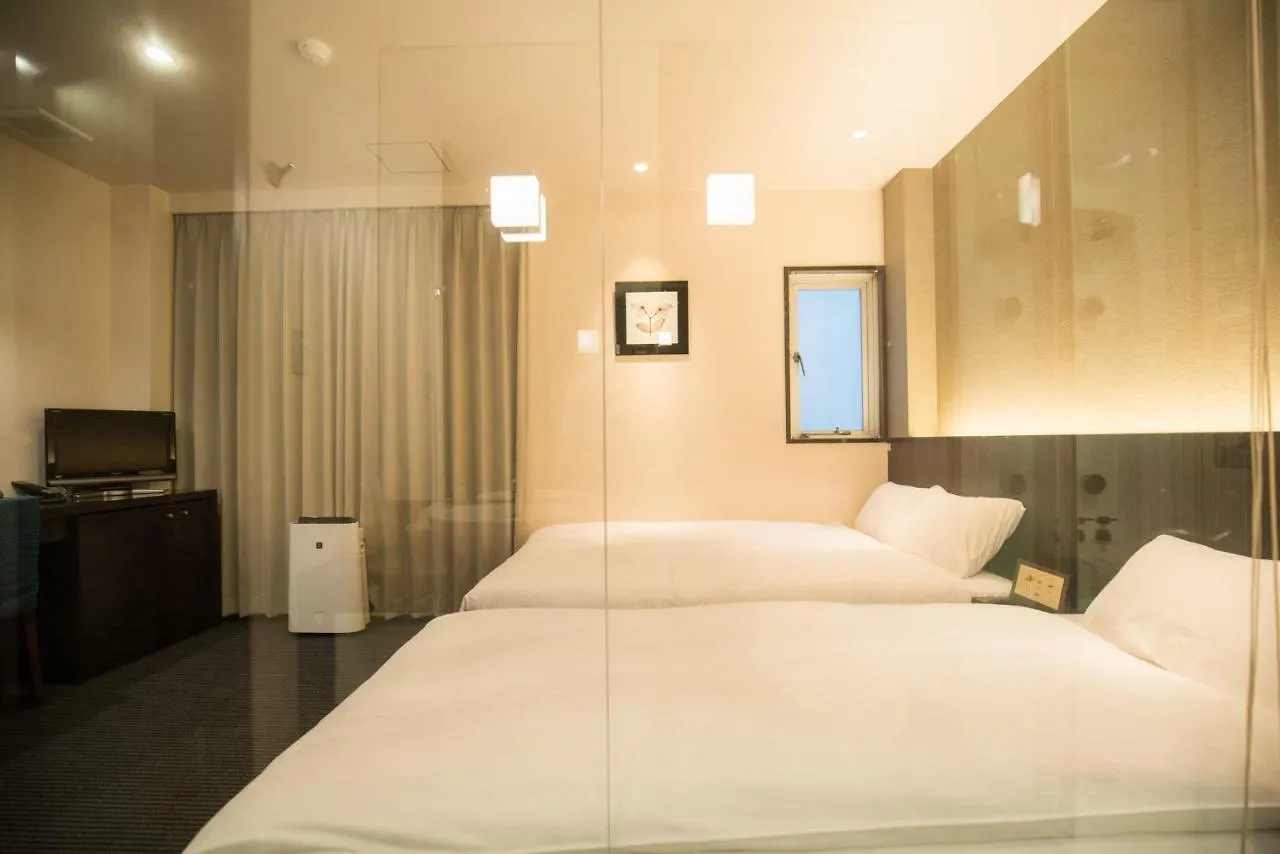 Floral Hotel - Nihonbashi Osaca Japão