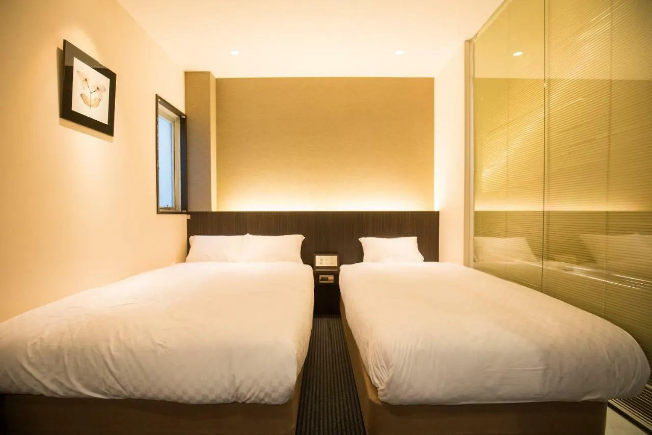 Floral Hotel - Nihonbashi Osaca 4*,  Japão