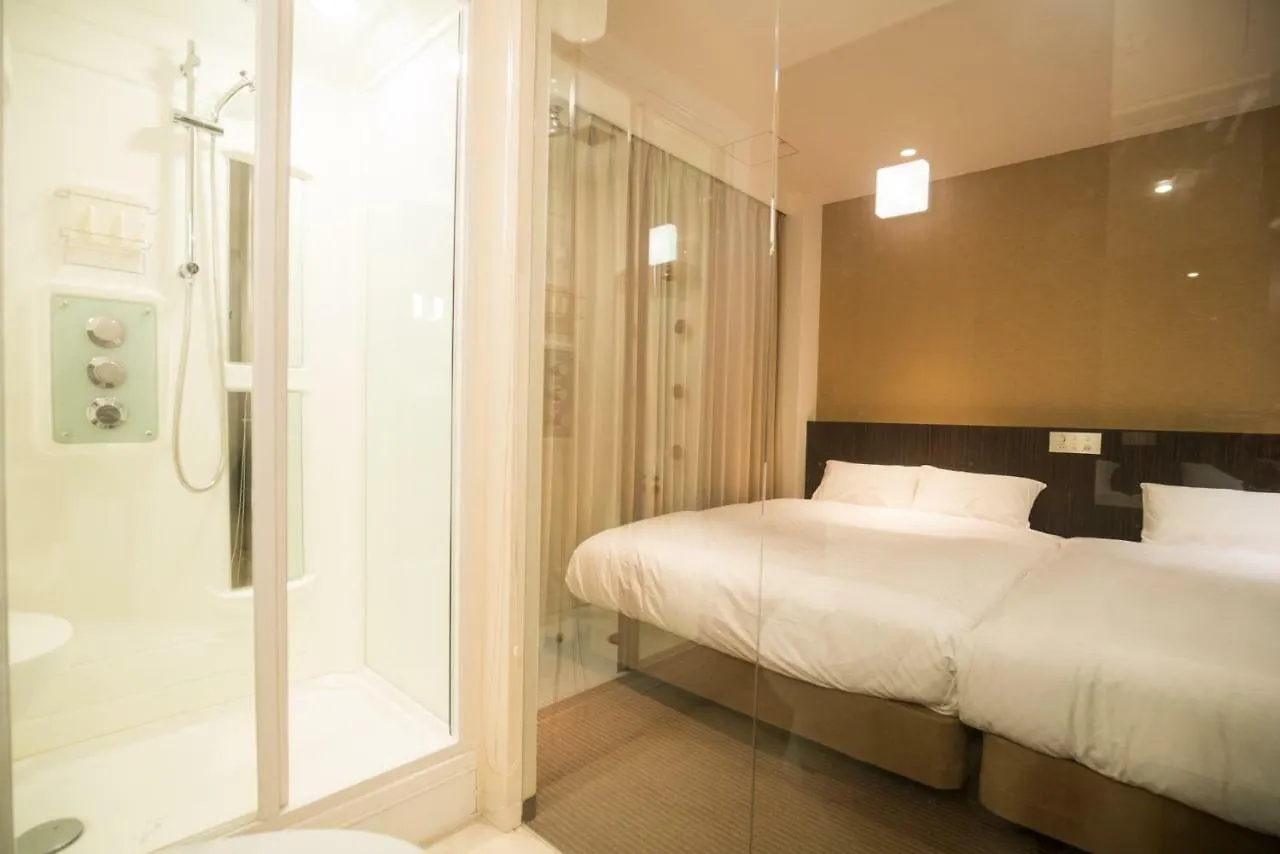 Floral Hotel - Nihonbashi Osaca