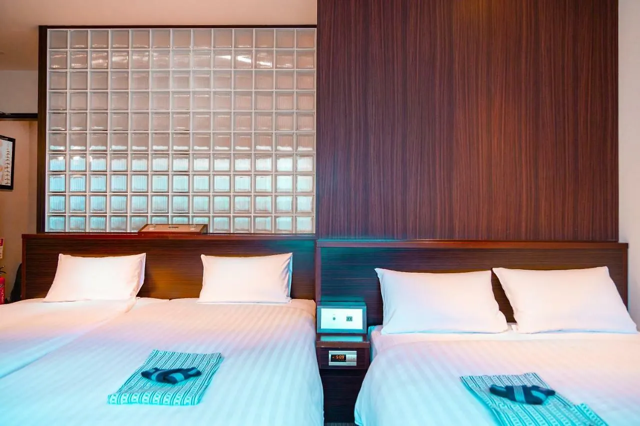 Floral Hotel - Nihonbashi Osaka
