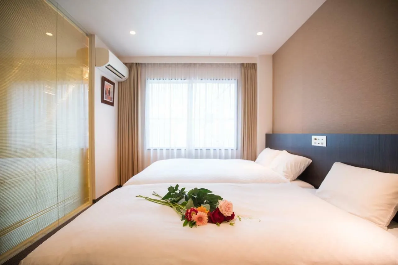 Floral Hotel - Nihonbashi Osaka