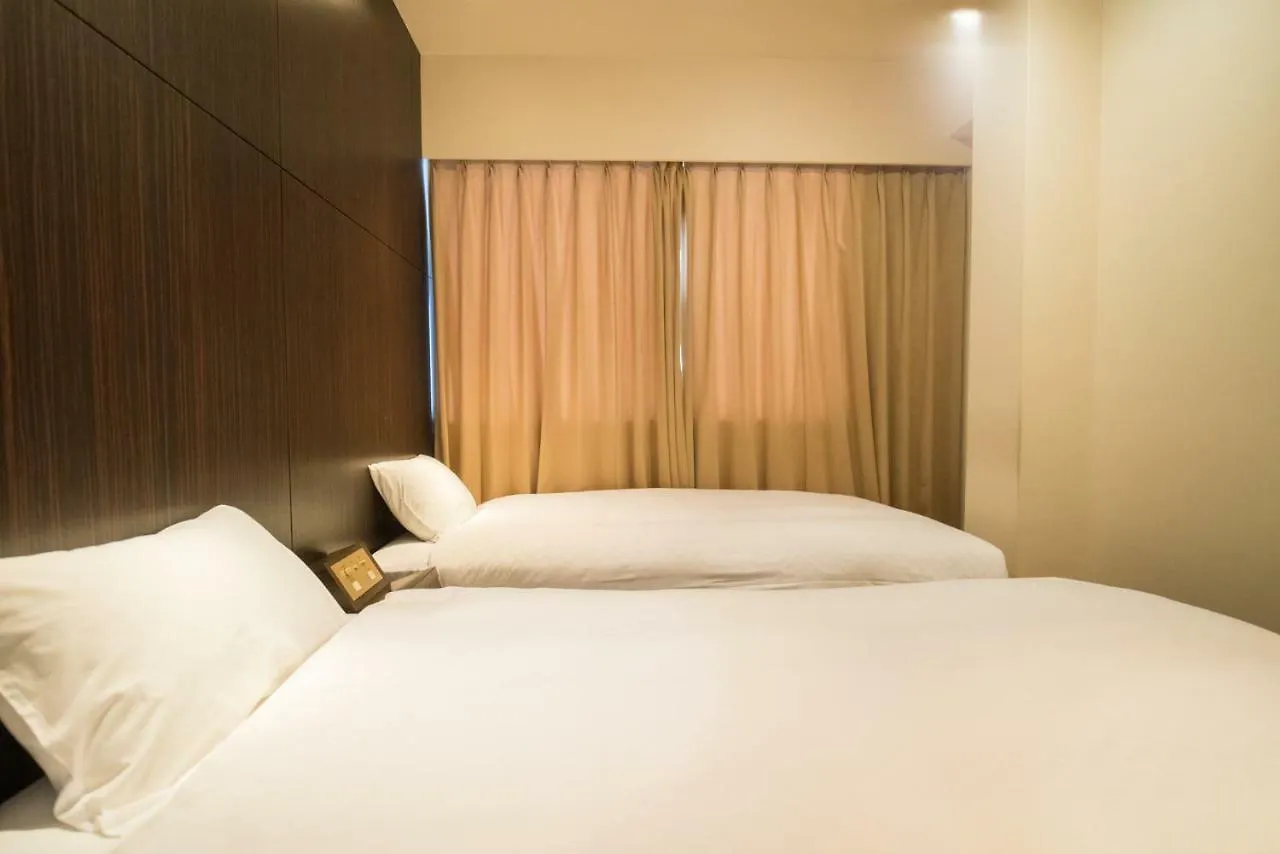 Floral Hotel - Nihonbashi Osaka